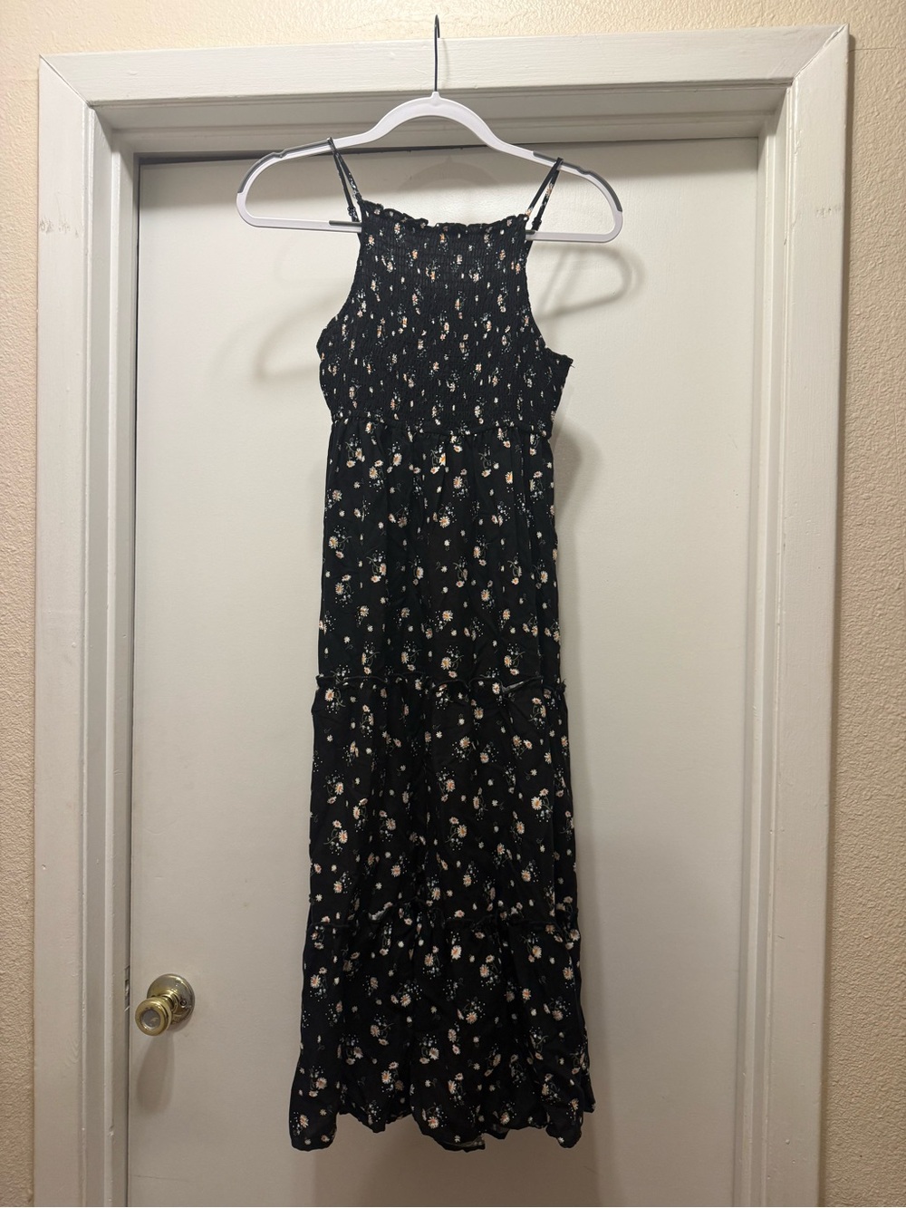 Mary & Me Black Floral Daisy Smocked Tiered Maxi Dress Size M